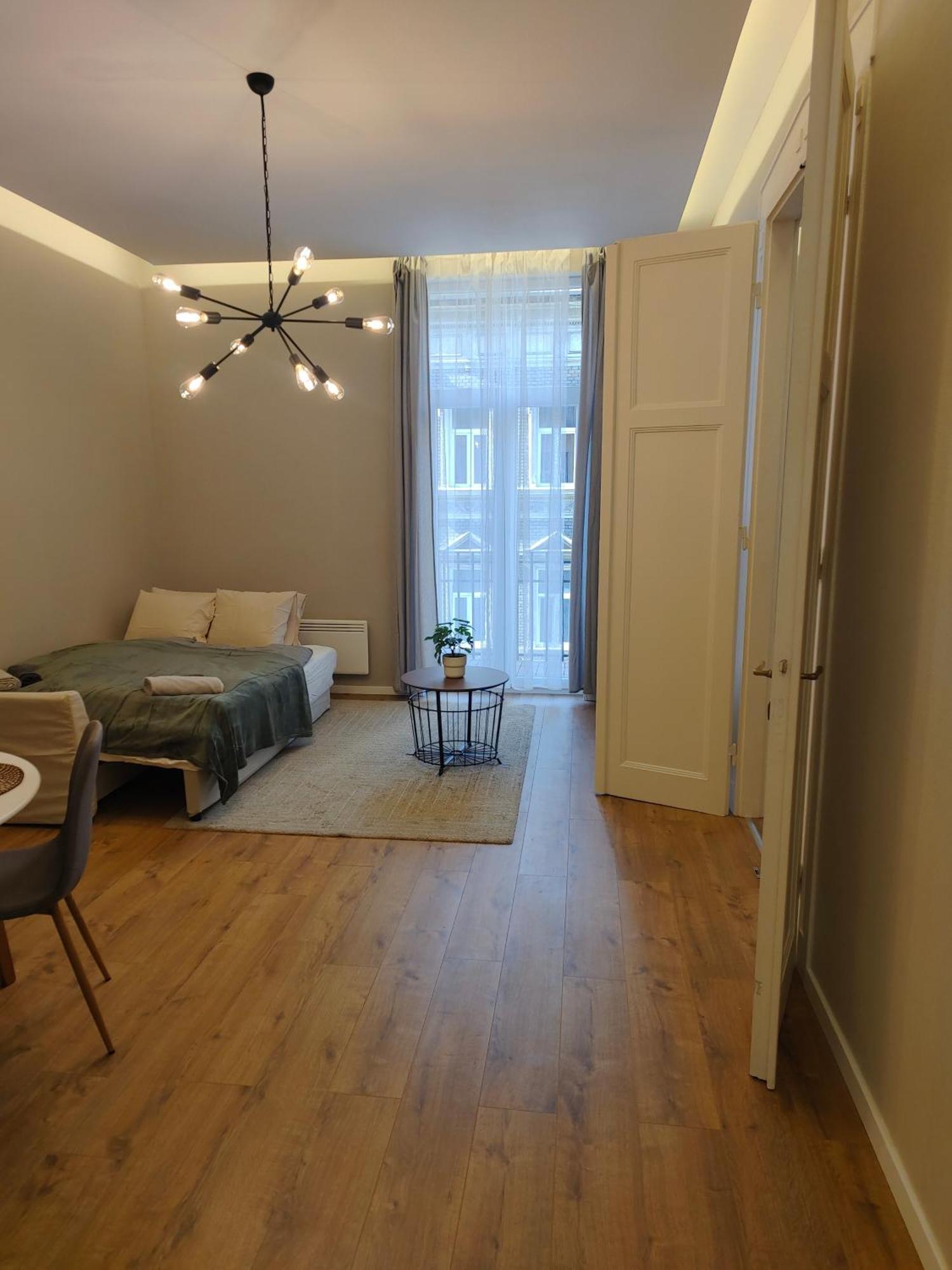City Center 2, Cozy And Modern 2Br In The City Center Βουδαπέστη Εξωτερικό φωτογραφία