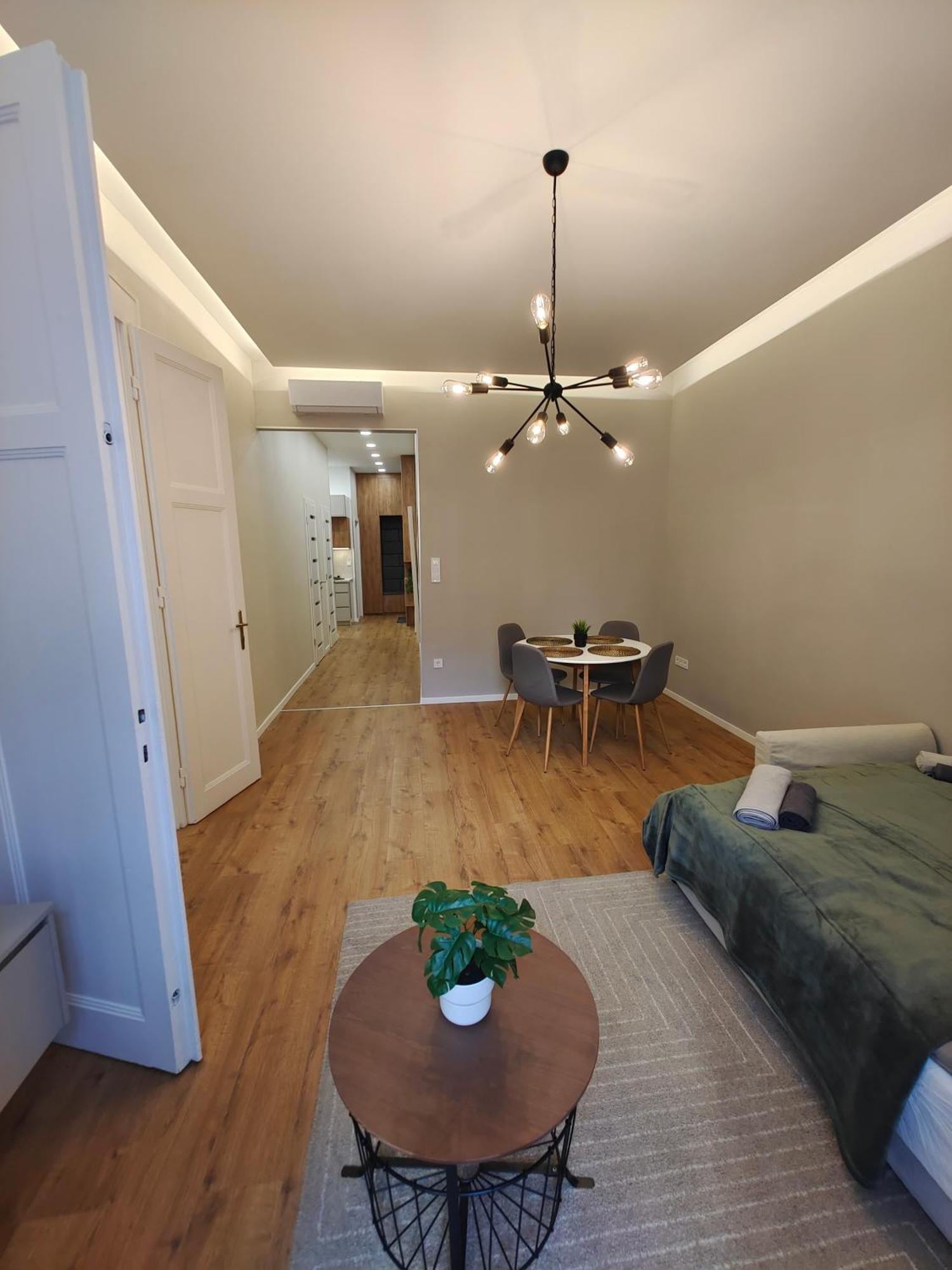 City Center 2, Cozy And Modern 2Br In The City Center Βουδαπέστη Εξωτερικό φωτογραφία