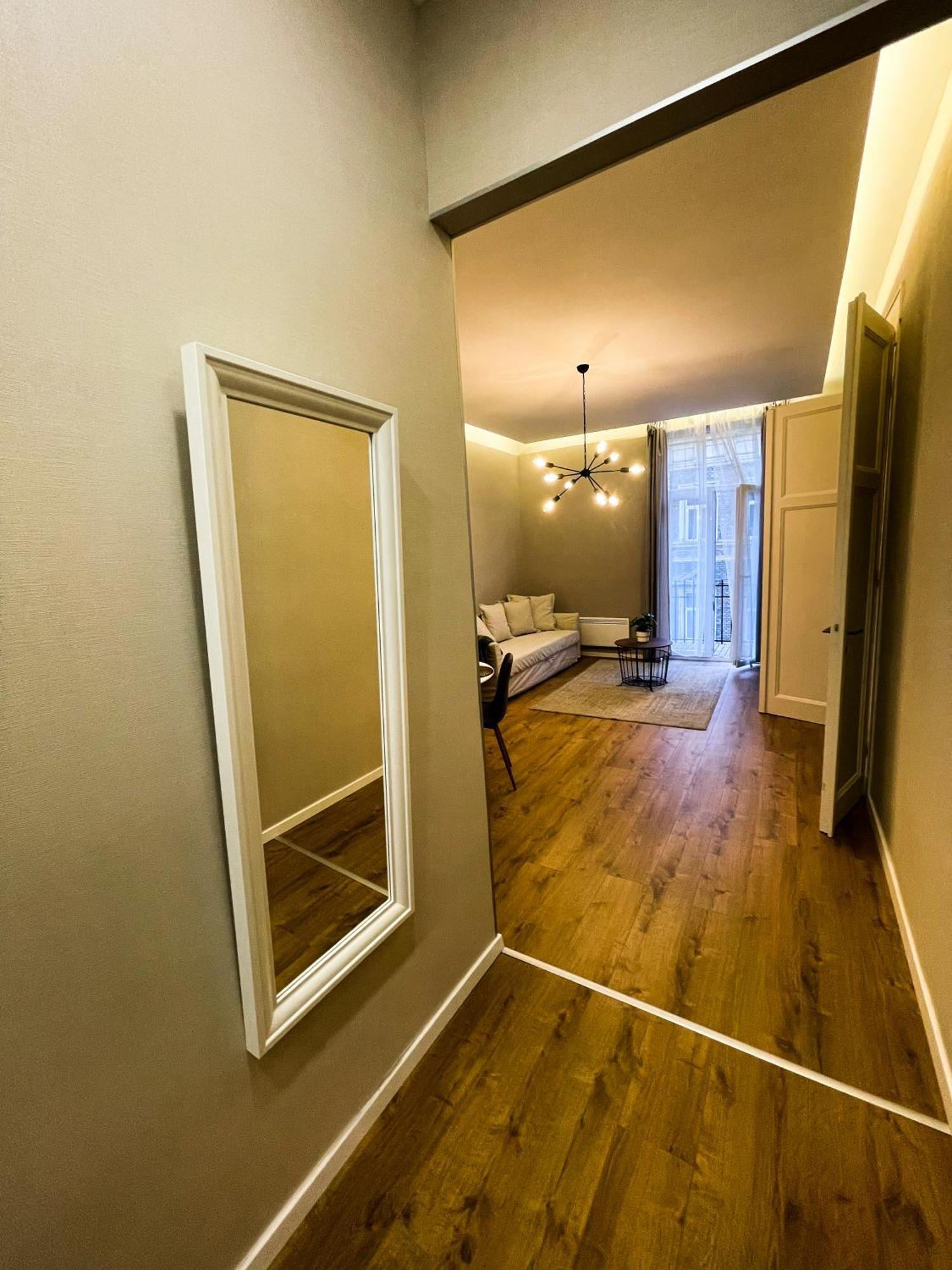 City Center 2, Cozy And Modern 2Br In The City Center Βουδαπέστη Εξωτερικό φωτογραφία